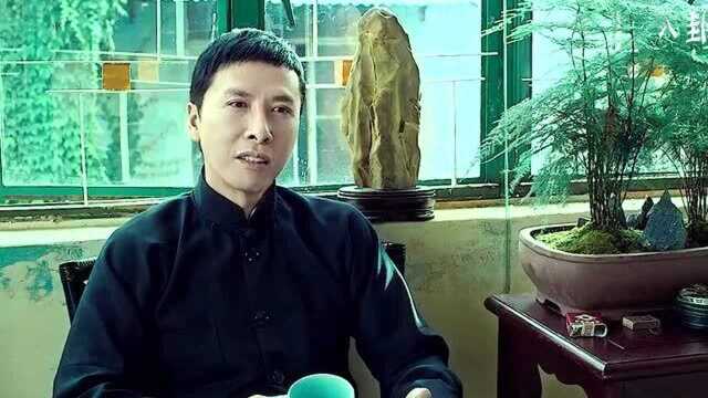 小小龙找叶问拜师,被果断拒绝,小龙小的时候好拽