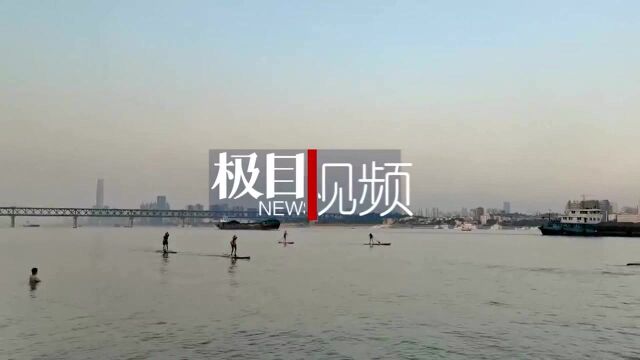 桨板——乘风破浪“弄潮儿”们的新兴水上运动