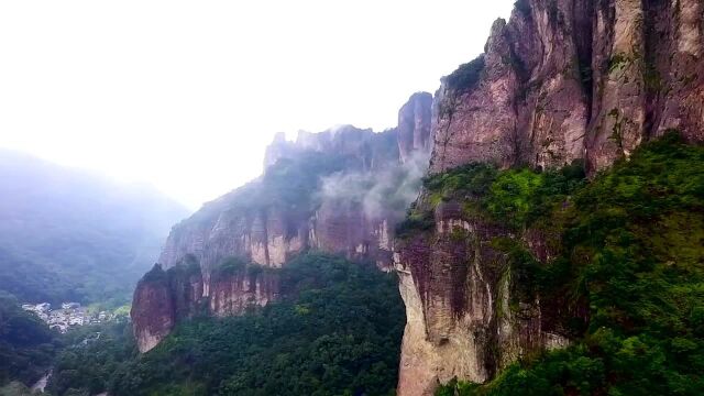 峡谷风景移动的油画