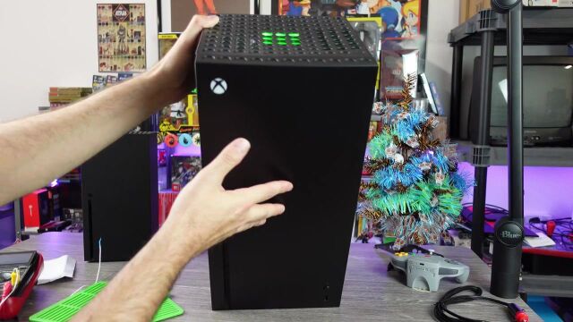 【A9VG】Xbox Series X迷你冰箱评测 大小正好和XSX主机套娃