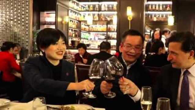 传奇牛排馆空降西子湖畔 沃夫冈牛排馆杭州店启幕 | 推广