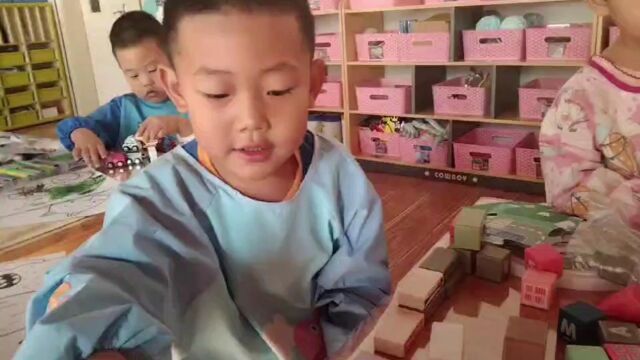 幼儿自主游戏