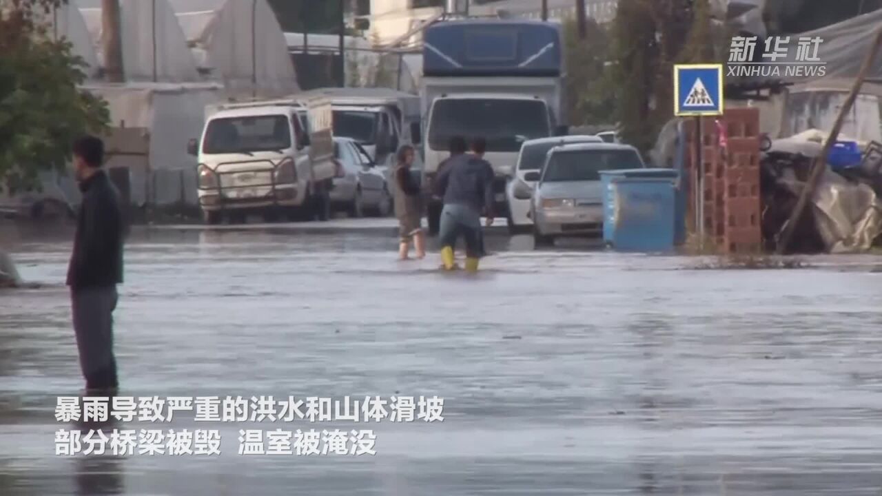 暴雨袭击土耳其安塔利亚