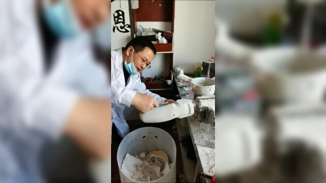 上海迪萨总经理赴无锡江南假肢装配康复中心培训指导