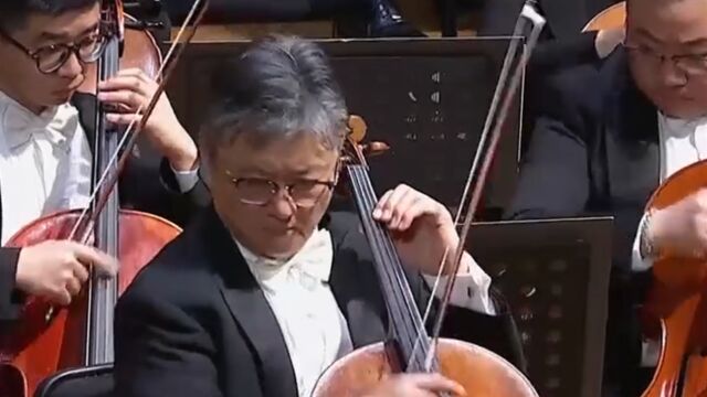 宏大交响之声:中国爱乐乐团奏响《e小调第一交响曲 第三乐章》的绚烂乐章!