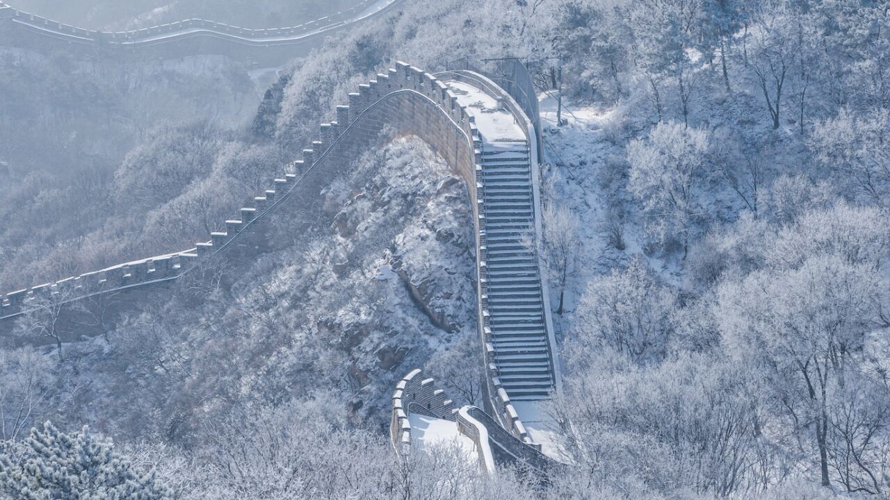 雪后初霁!八达岭长城再现水墨丹青