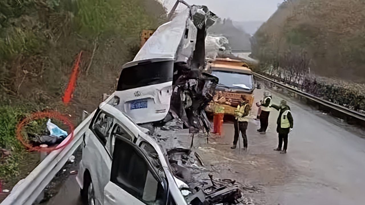 成渝环线高速公路交通事故致6死,四川省安委会挂牌督办