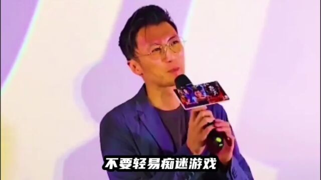 谢霆锋,曾经贪玩不顾家,让我得到了教训与困惑