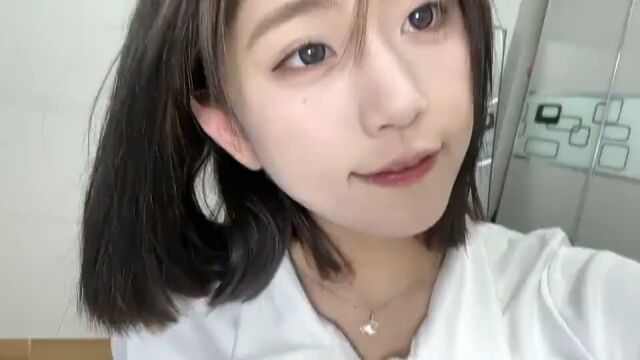 上来就喂我吃奶奶#清纯美女