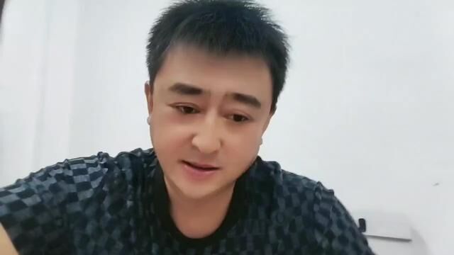 我们做自媒体的不容易,我和你们无冤无仇,在骂我就去法院告你