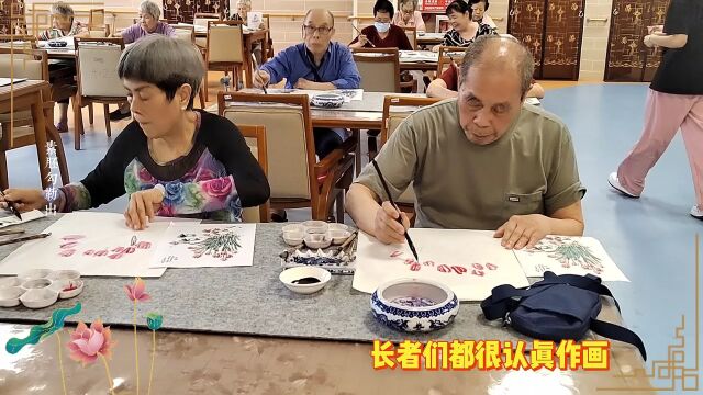 国画之美 始于墨韵物色 国画活动帮助长者丰富头脑,陶冶情操 让长者身心健康,精力充沛