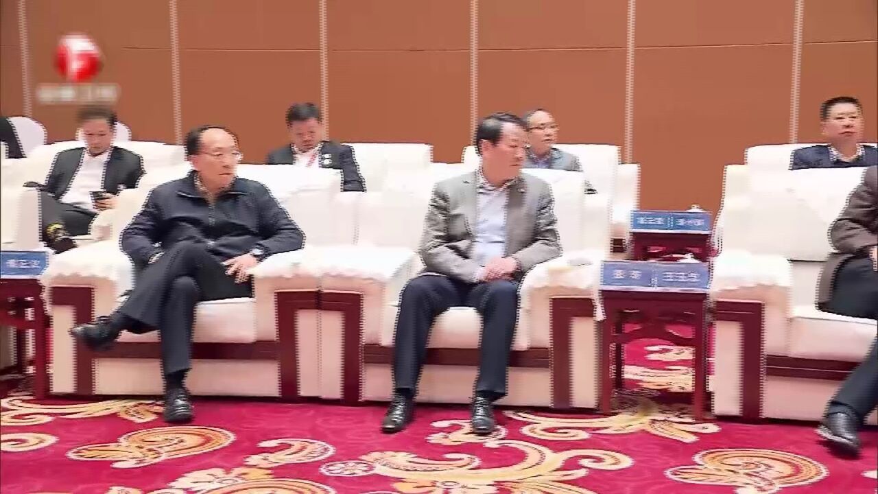 韩俊会见出席第三届国际新材料产业大会的嘉宾代表