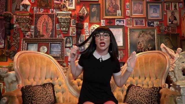 Qveen Herby  S.O.S. [Vignette]