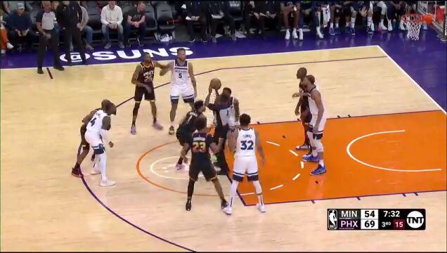 NBA常规赛：森林狼vs太阳第3节英文原声回放