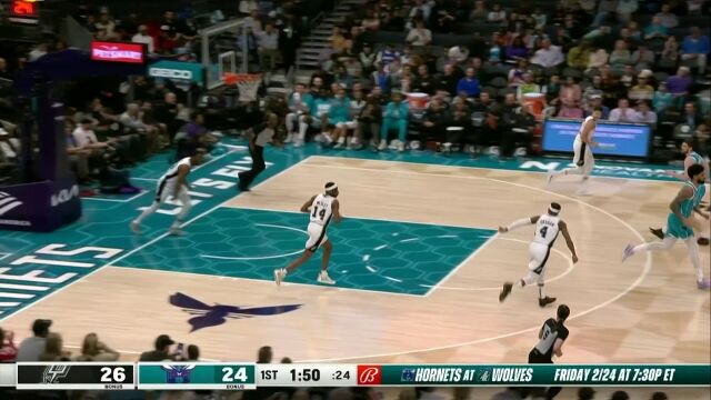 NBA常规赛：马刺vs黄蜂第1节英文原声回放