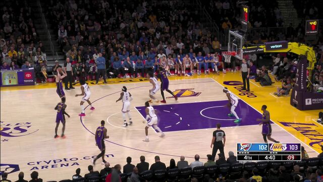 越到关键时刻越敢出手 戴维斯翻身跳投应声入网