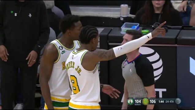 NBA常规赛：凯尔特人vs火箭英文原声全场回放