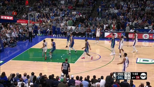 太关键了！哈登神仙三分大帝自投自抢迫近比分