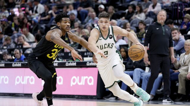 阿伦vs爵士集锦 全场25分 开局两分钟拿11分奠定基调