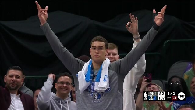 今天是魔术卢卡 东契奇直面恩比德飚中三分球