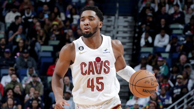 米切尔vs鹈鹕集锦 依旧稳定发力砍下全场最高30分