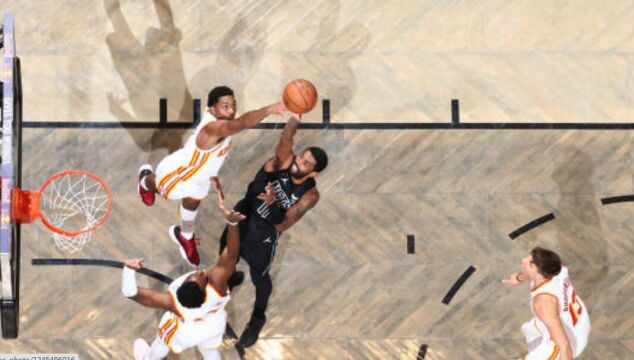 欧文vs老鹰集锦 全场33+11抢下关键前场篮板