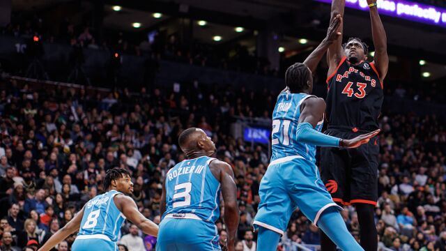 黄蜂114-124猛龙 猛龙六人上双主场轻取黄蜂