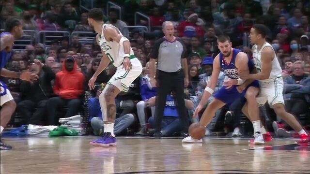 NBA常规赛：凯尔特人vs快船第3节英文原声回放