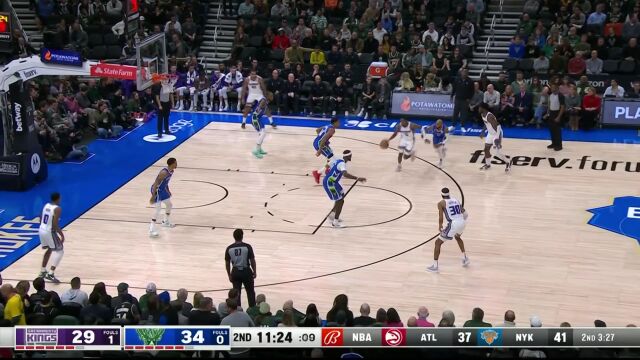 面对巨人野兽怎么办 福克斯直面字母哥勾手上篮2+1