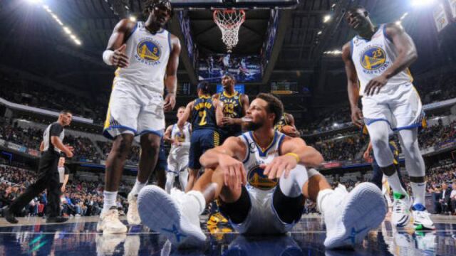 库里vs步行者集锦 空砍38+7+7伤退离场