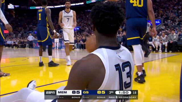 NBA常规赛：灰熊vs勇士第3节中文解说回放