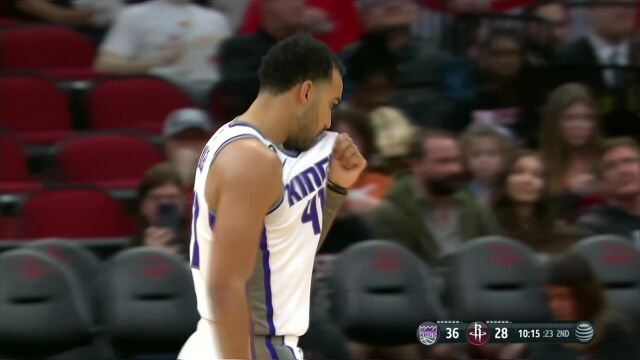 申京长传克里斯托弗反击暴扣 莱尔斯张弓搭箭百步穿杨