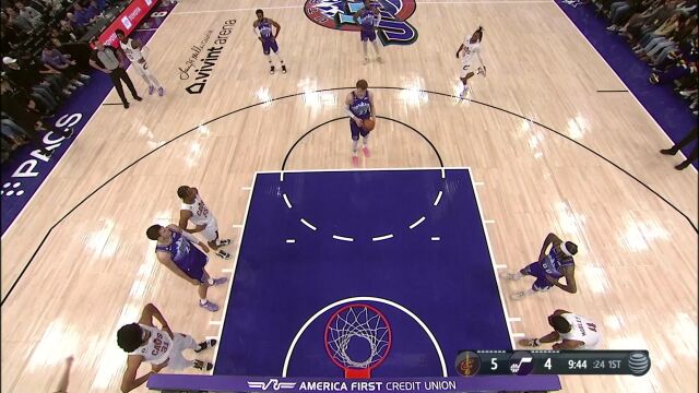 NBA常规赛：骑士vs爵士第1节英文原声回放