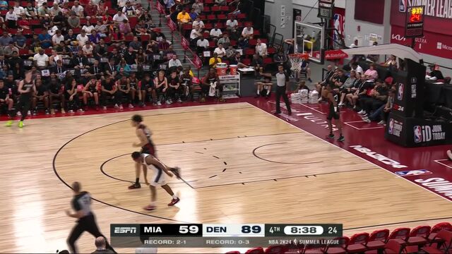 安德鲁-芬克再进三分 掘金三节打卡下班领先三十分