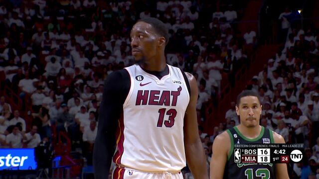 朱芳雨：洛瑞3000万价格的球员放在板凳席 这可不是一般教练敢做的决定