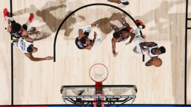 开拓者107-105森林狼 爱德华兹空砍37分夏普致胜上篮