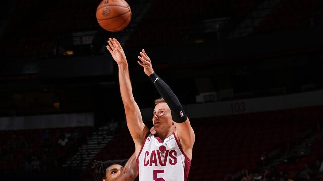 萨姆·梅里尔vs火箭集锦 全场27分6记三分贡献全场最高正负值