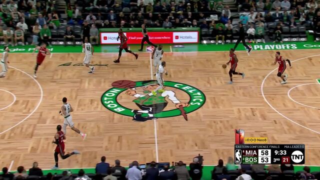 眼皮底下不容造次！巴特勒加速突破惨遭怀特大帽招呼