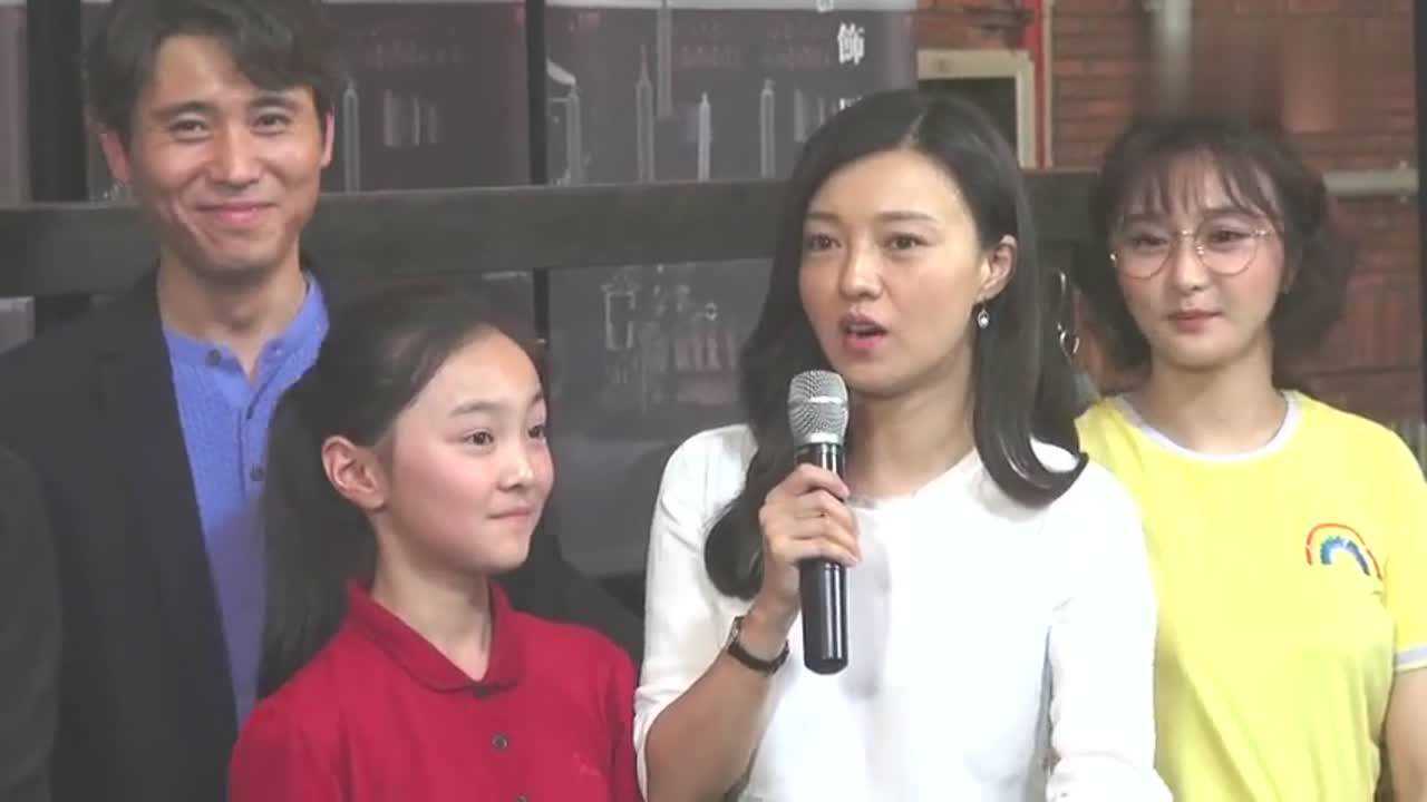 曾搭档孙红雷和靳东是校友如今41岁的傅晶又演新戏了