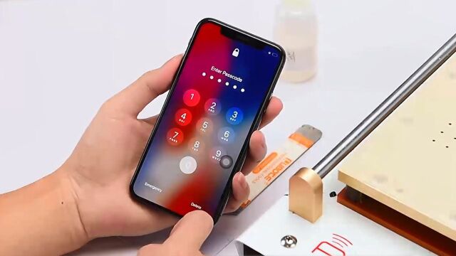 iPhoneX下巴原理大揭秘!网友:怪不得下巴这么窄!