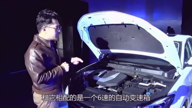 汽车博主二师兄:《每天一款实拍车》李伟龙聊全新长安逸动!