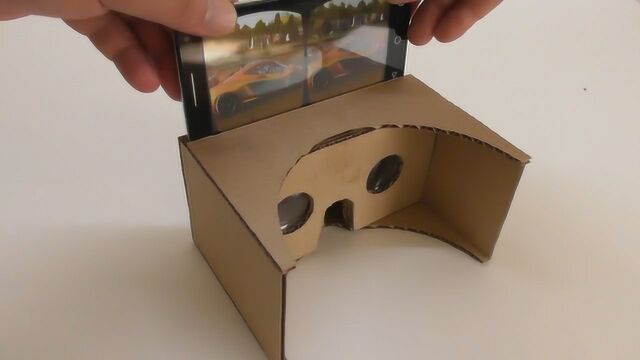 零成本手工DIY,小伙用硬纸板制作VR眼镜,真实景象展现