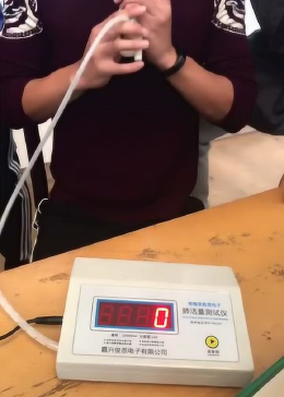 肺活量大神！这是真的厉害！