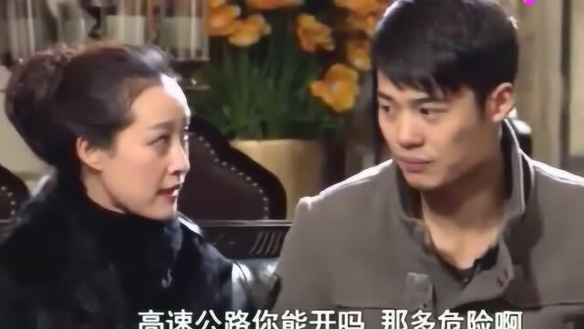 面具下的欲望:弟媳嫉妒姐姐,偷偷告诉她婆婆姐姐不孕,看她笑话