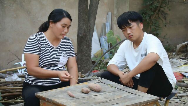 老妈要考驾照,儿子出题考老妈理论知识,老妈的回答笑得肚子疼