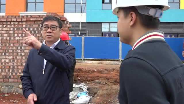 安仁县:李建军调研县芙蓉学校建设工作