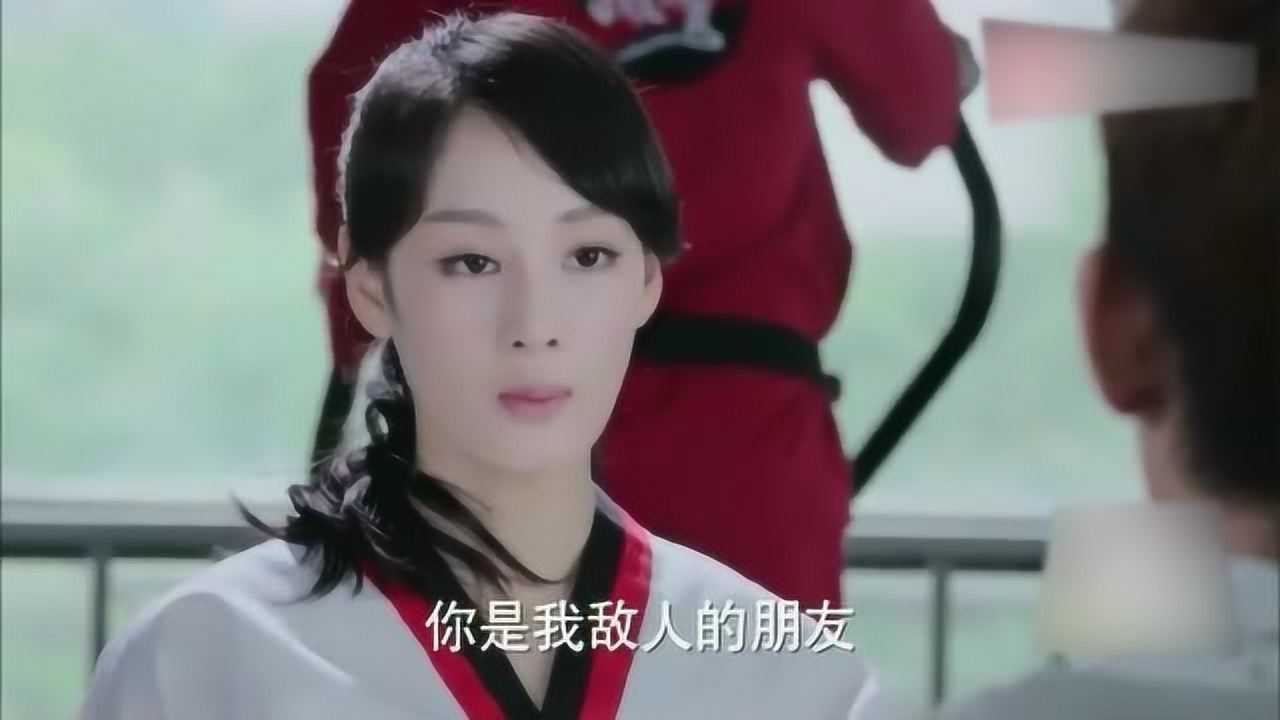 旋风少女:方婷宜一脚踢飞廷皓手中花,说他是自己敌