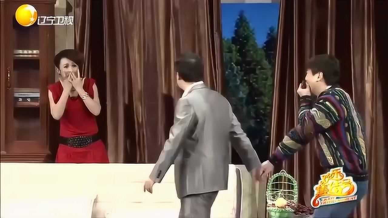 欢乐集结号沈腾还和马丽前夫玩起捉迷藏了吓得她瑟瑟发抖动都不敢动