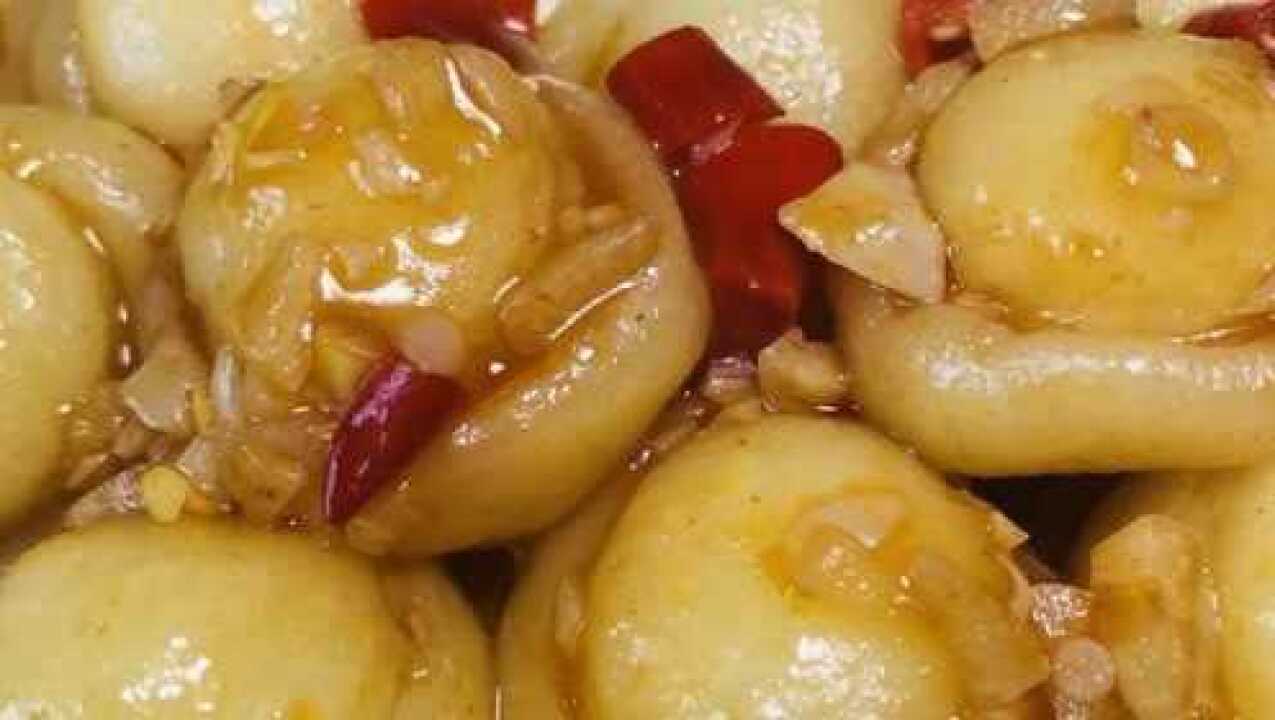 1280