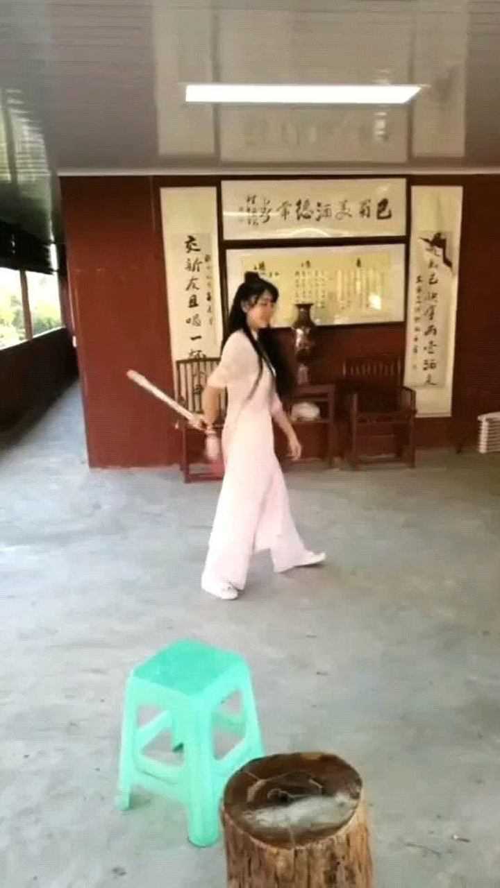 全国武术第一大美女松夏央宗国际网红